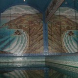 Настенное мозаичное панно как декоративный элемент в стационарном скиммерном бассейне