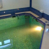 Стационарный частный бассейн с подводными прожекторами
