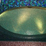 Чаша скиммерного частного бассейна с отделкой из мозаики по оригинальному дизайну