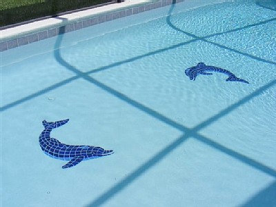 Мозаичный рисунок в бассейне